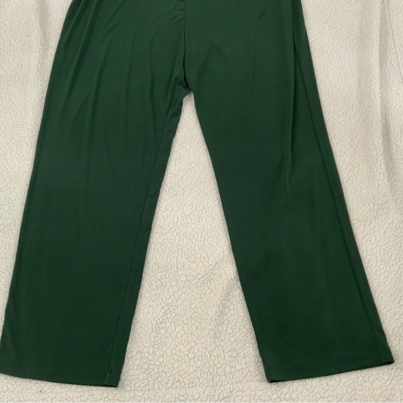 Susan Graver Liquid Knit Straight Leg Pull On Pants Dark Green Comfy 1X - Picture 4 of 13